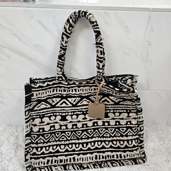 Chandana Handbags - Large woven tote bag